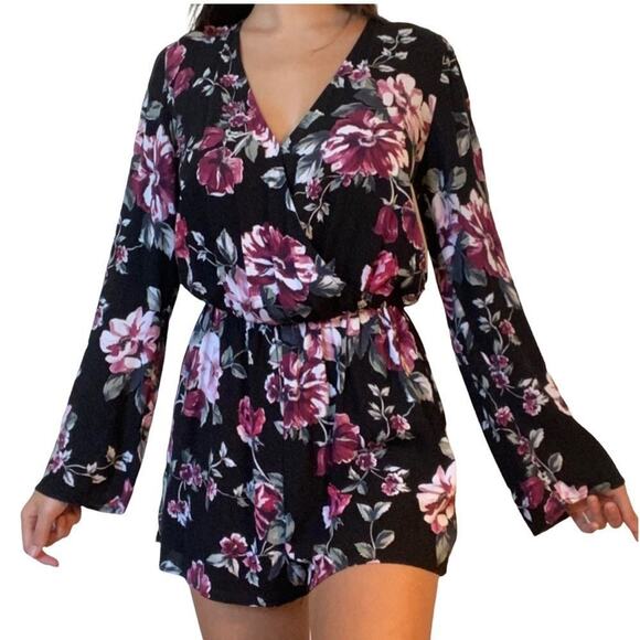 LA Hearts Lace-Up Back Romper Size XS Black Pink Floral Long Sleeve V-Neck - Picture 1 of 9